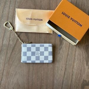 Lv keychain pouch